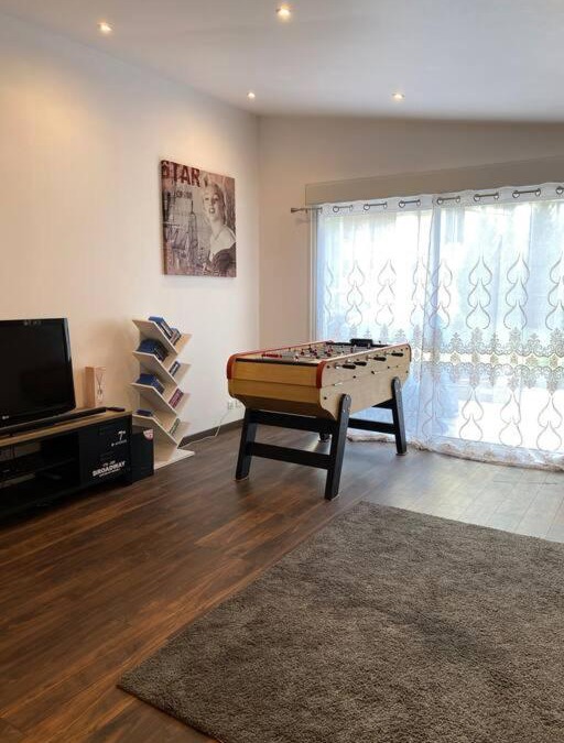 Sannois Apartment | Logement moderne, dans mon jardin, près de Paris et stade de France avec place de stationnement