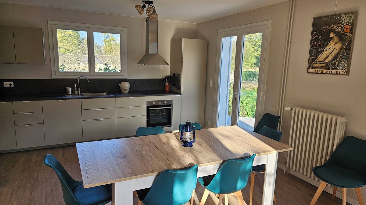 Pont-Saint-Pierre House | Logempré janitor's lodge & padel court