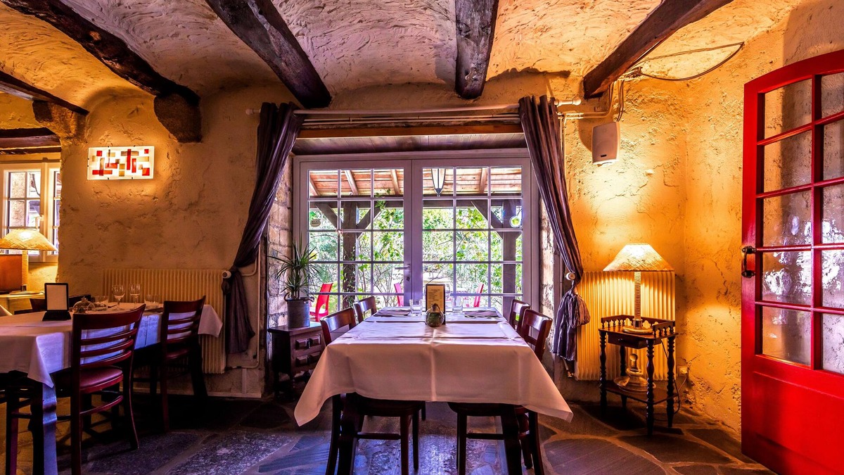 Douarnenez Hotel | Logis Auberge de Kerveoc'h
