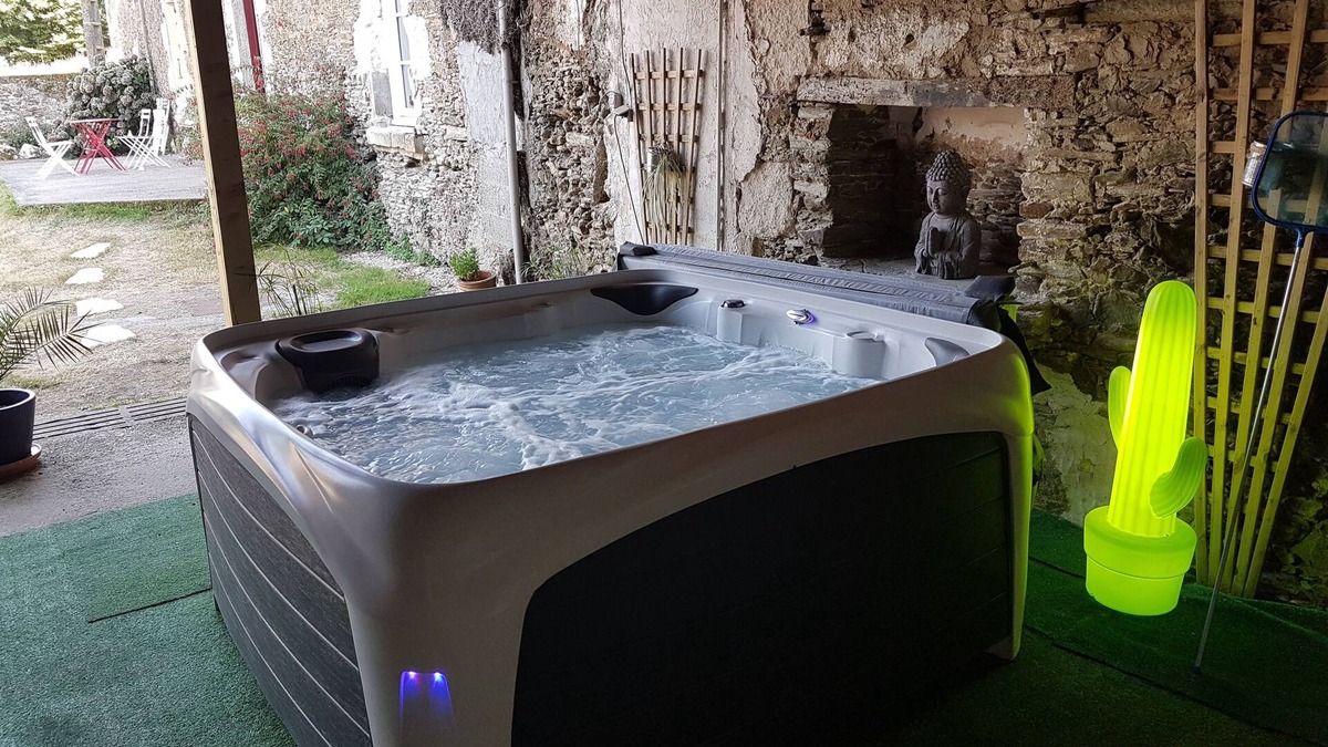 Mouilleron-Saint-Germain Other | Logis de L'Ogrie located between Puy-du-Fou (35min) and Vouvant, classified village