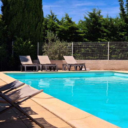 Chateauneuf-du-Rhone Hotel | Logis Hôtel Le Mistral - Restaurant - Montélimar Sud