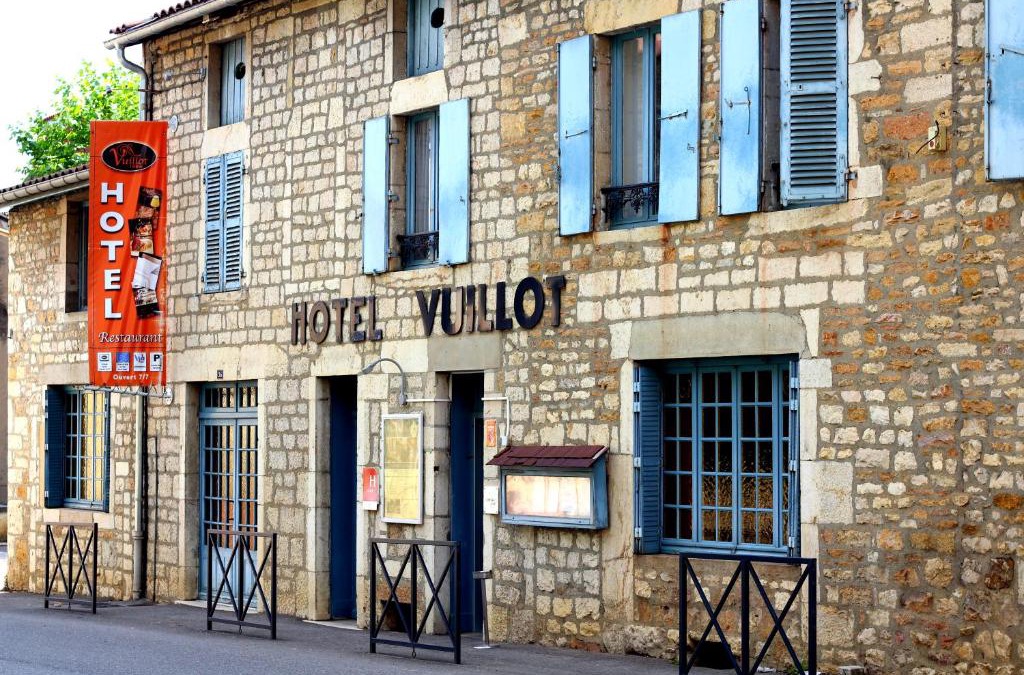 Cuiseaux Hotel | Logis Hôtel Vuillot