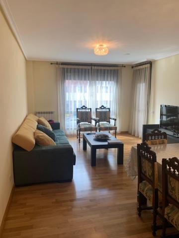 Logrono Apartment | Logroño: Piso con Garaje y Piscina.