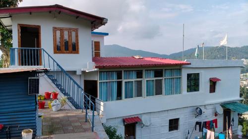 Champawat House | Lohaghat View Homestay
