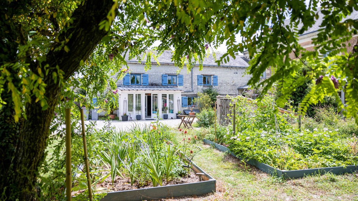La Roche-Rigault Cottage | Loire Valley luxury gite with heated pool