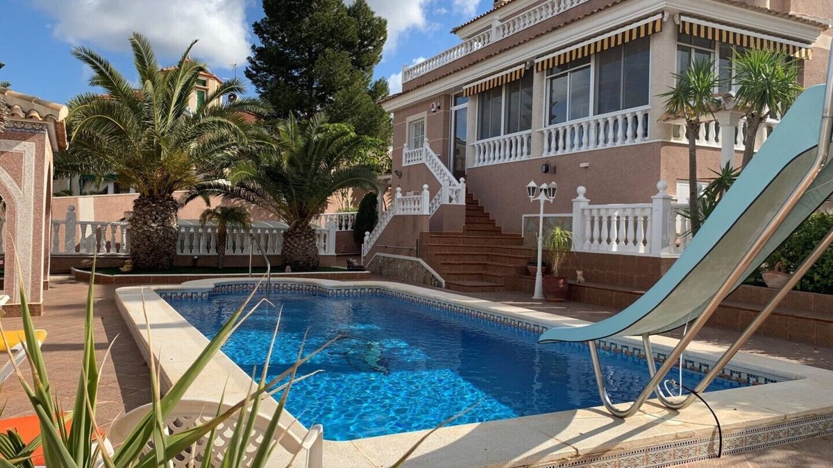 Almoradi Villa | Lomas de la Juliana Algorfa Alicante(South)Luxury 4 bed,3 Bath,Private Pool,BBQ