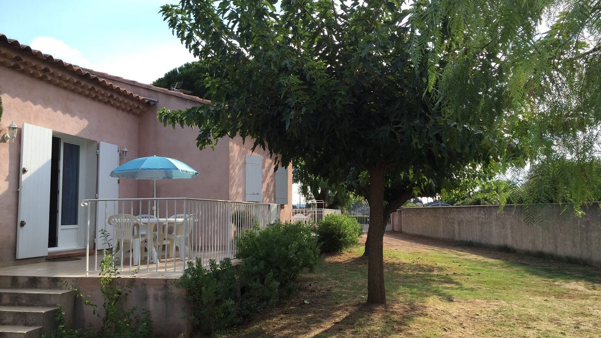 Miramar Apartment | LONDE THE MOORS House floor in private property 400 meters from the sea
