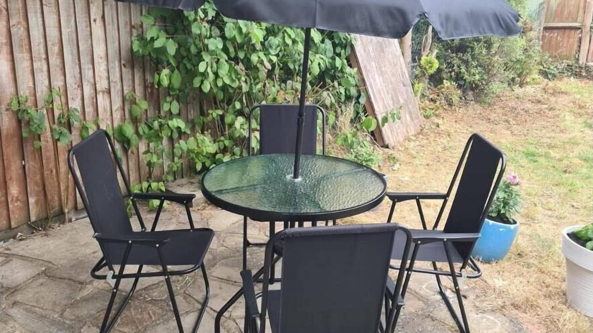 Thamesmead House | London - Sleeps 4 - Parking - Garden - Petfriendly