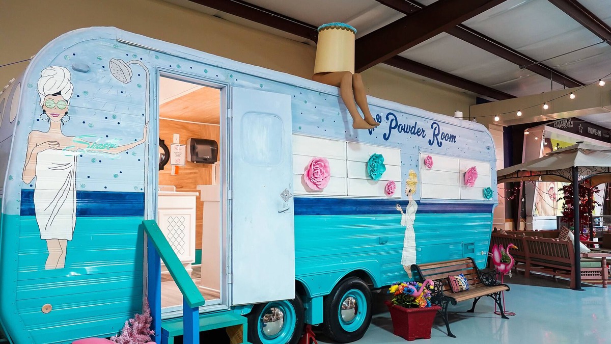 Warrenton Hotel | Lone Star Glamp Inn