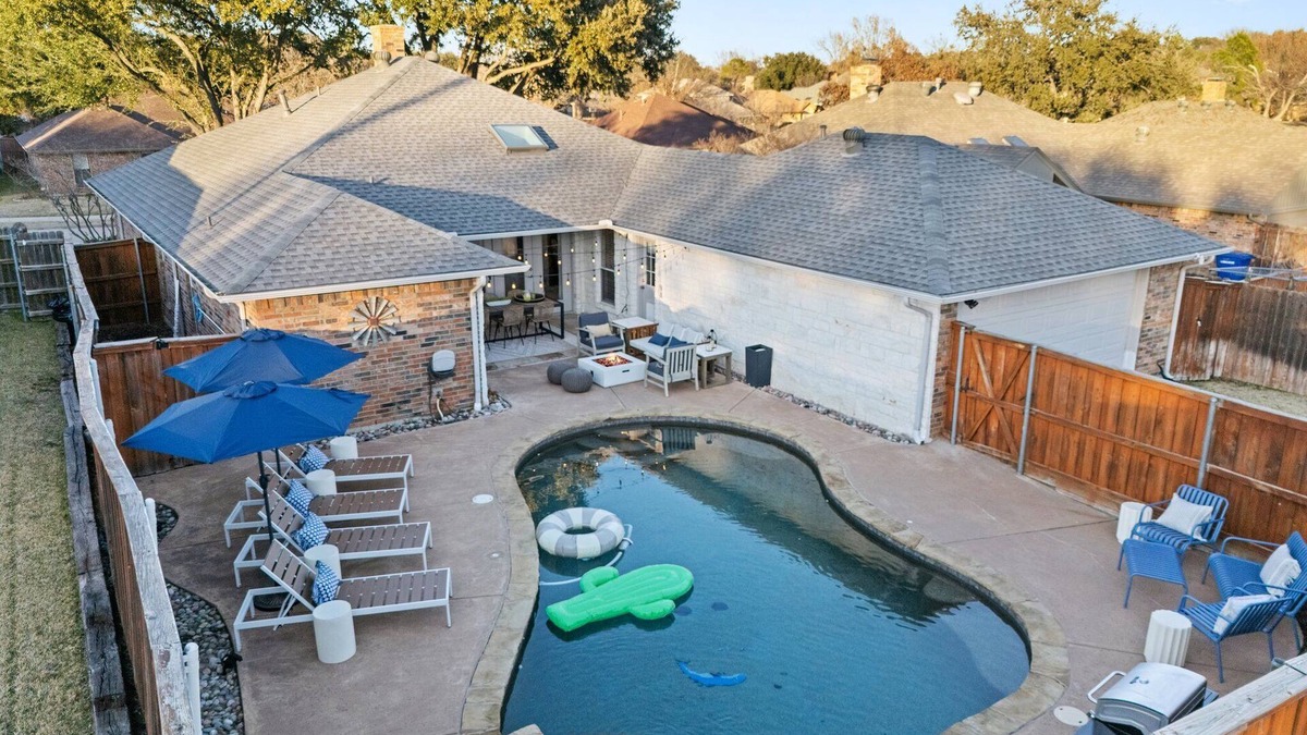 North Central Carrollton House | Lone Star Retreat - Game Room - Pool - Spa