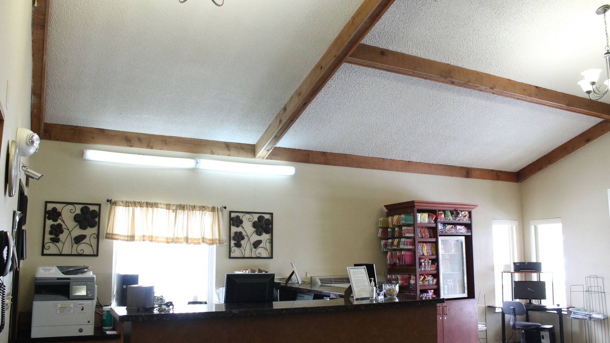 Sidney Hotel | Lone Tree Inn