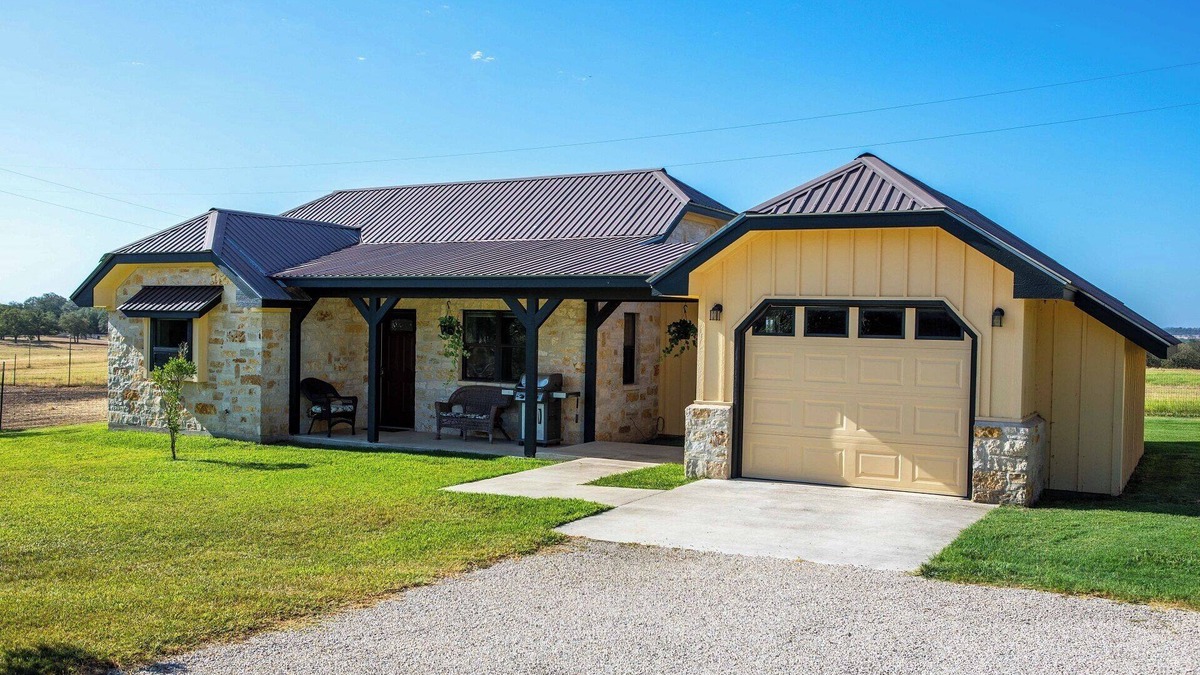 Fredericksburg House | Lone Wolf Ranch | Pet-friendly | Plentiful Wildlife
