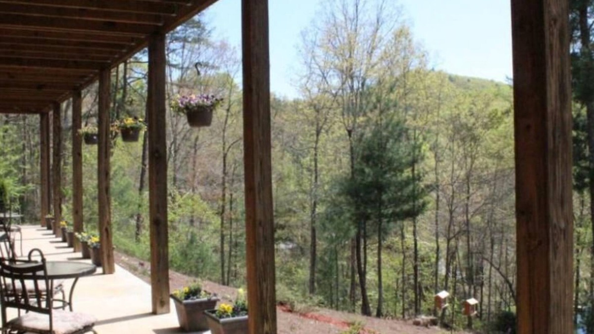 Dahlonega Cabin | Long Mountain Lodge
