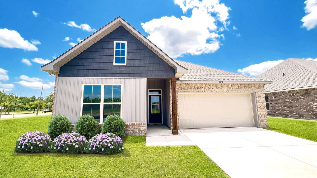 Gulfport House | Long Term Corporate Home in Beautiful Gulfport, MS