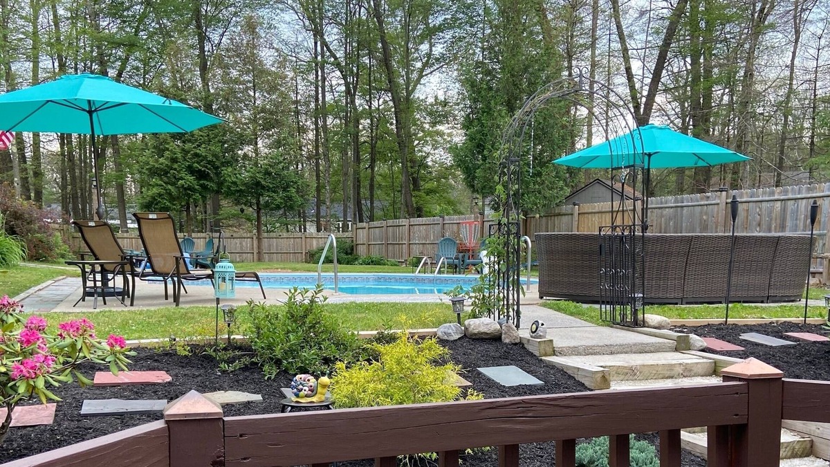 Geyser Crest House | Long Term rental in 2026! Large Private Yard W/Pool. Track, SPAC & Town close!