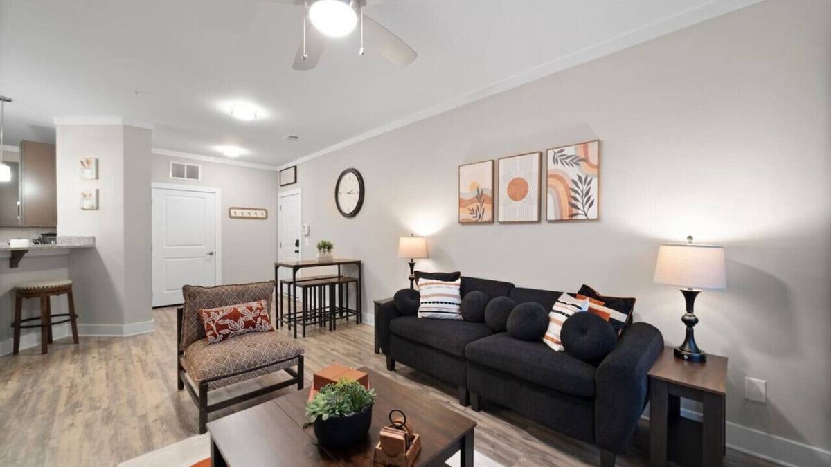 Greensboro Apartment | Long Term Stay Greensboro 2b 2ba