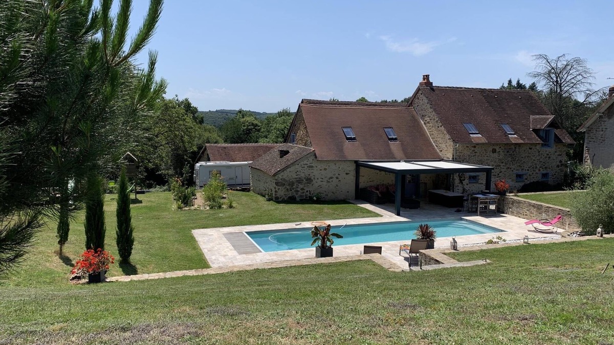 La Roche-l'Abeille Other | Longère (farmhouse) with large heated swimming pool, gym, billiards, fibreglass in the countryside