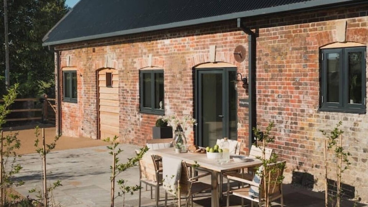 Beckhampton House | Longstones Avebury – Ridgeway