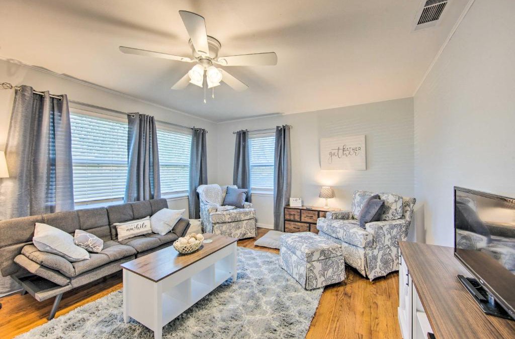 Longview House | Longview Vacation Rental Home 4 Mi to Dtwn