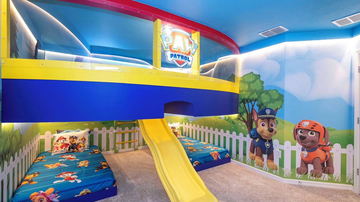 Four Corners House | LOOK! 10BR Home w/Spa & Paw Patrol – 16295