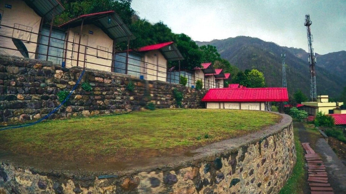 Dhunar Gaon RV Rental | Looking for a camp in Rishikesh? Camping property with river and mountain view.