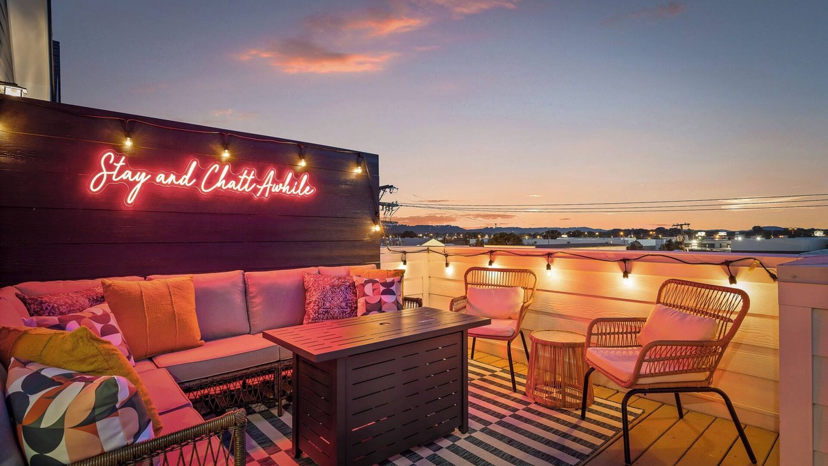 Chattanooga House | Lookout Getaway: Luxury 4 Bedroom, Rooftop Deck