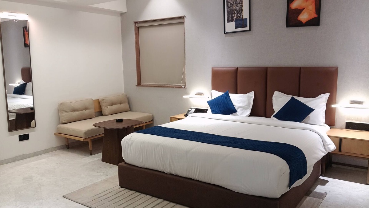 Jamnagar Hotel | Lords Eco Inn Jamnagar City Center