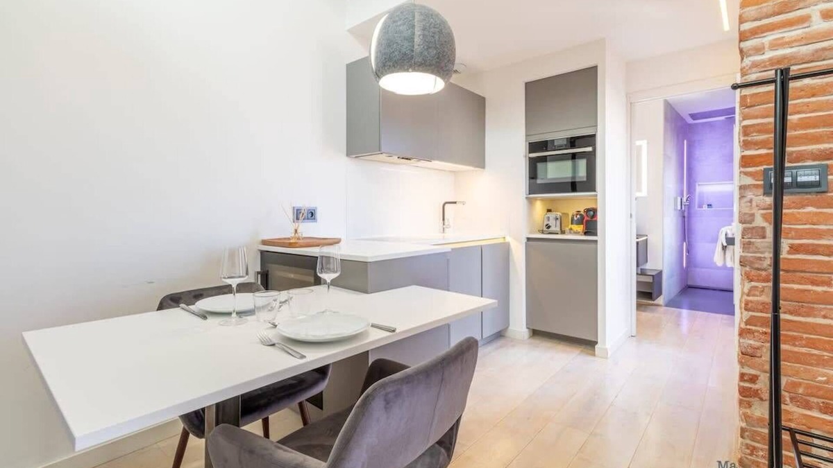 Toulouse City-Centre Apartment | Lorraine - Vue St-Sernin - Hypercentre - Capitole