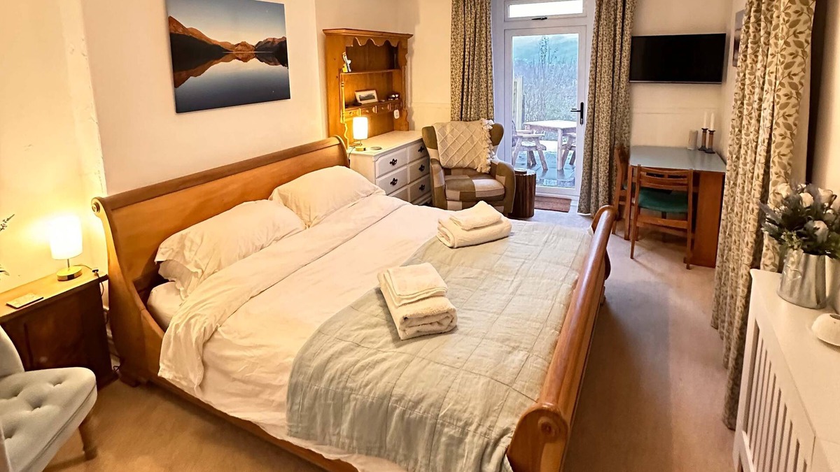 Lorton Cottage | Lorton View, Lorton - breathtaking views over the fells