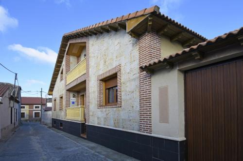 Coca House | LOS ALISOS Segovia