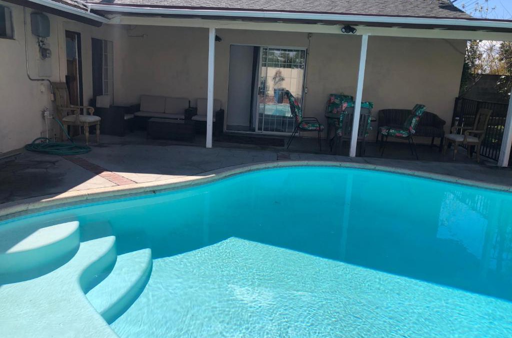 Granada Hills North House | Los Angeles 6 bedrooms 3 bathrooms pool