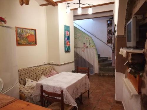 Gatova House | Los Angeles del Romero