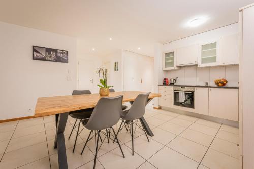 Bulle Apartment | Los Lorentes Residences Bulle