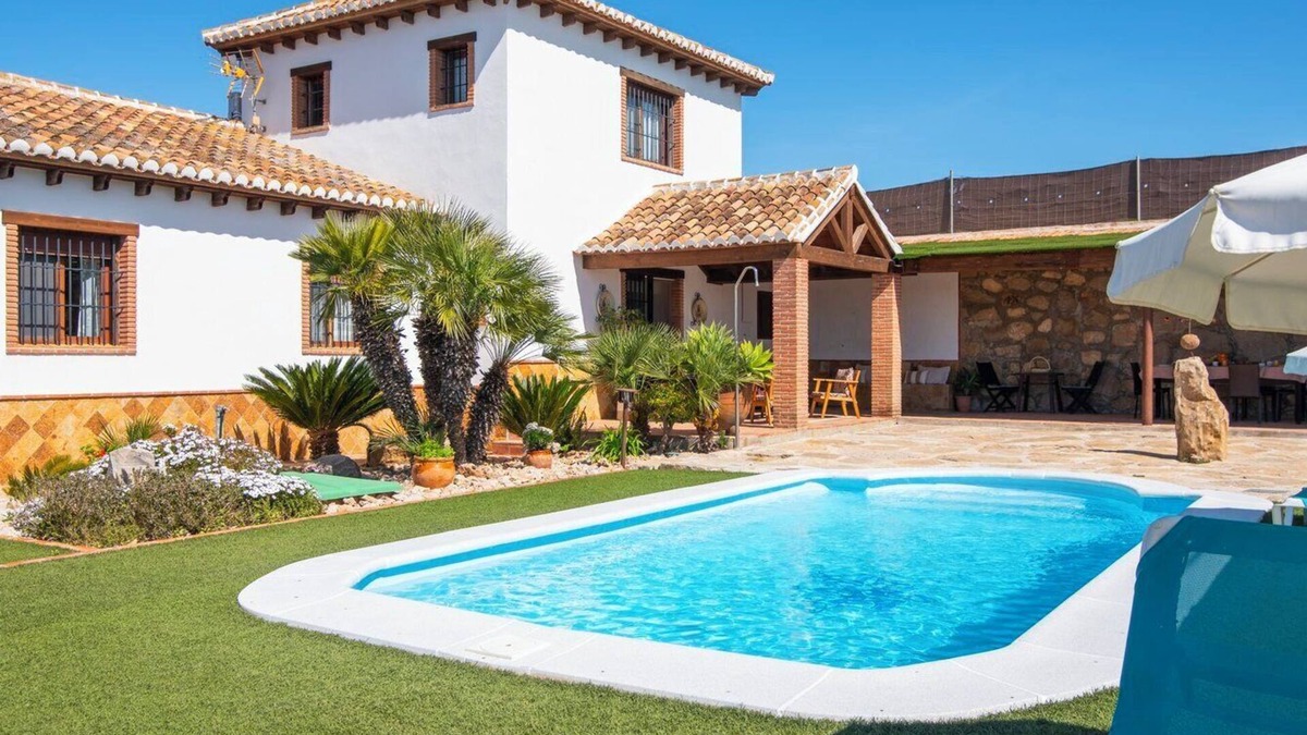 Antequera Villa | Los Menhires Villanueva de la Concepción by Ruralidays