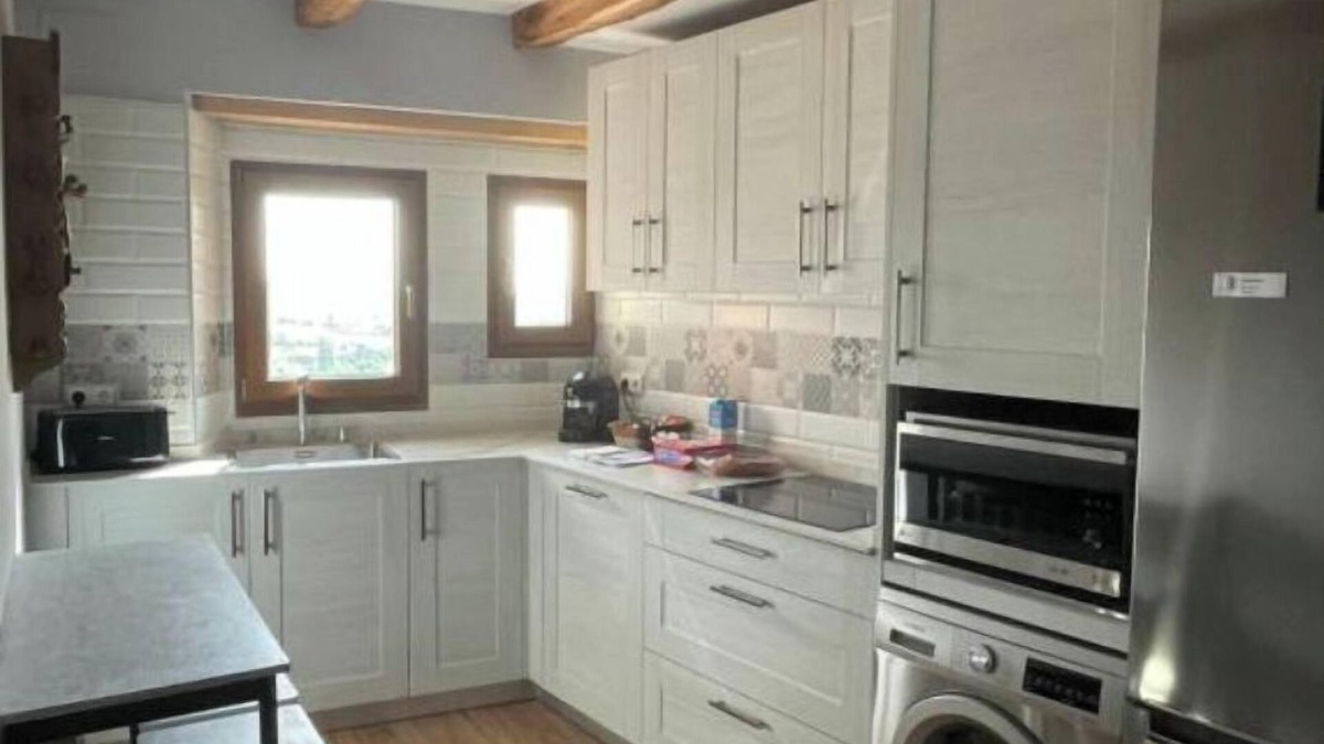 Sepulveda Apartment | Los Templarios 2