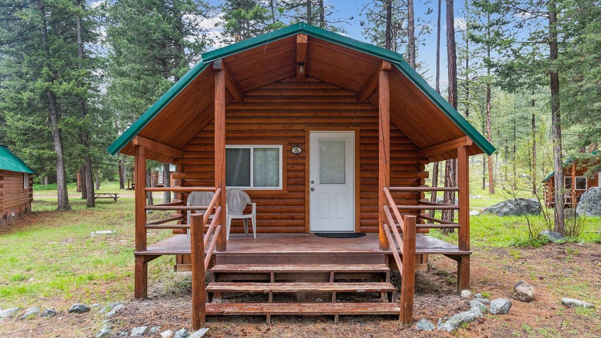 Grantsdale Cabin | Lost Horse Lodge