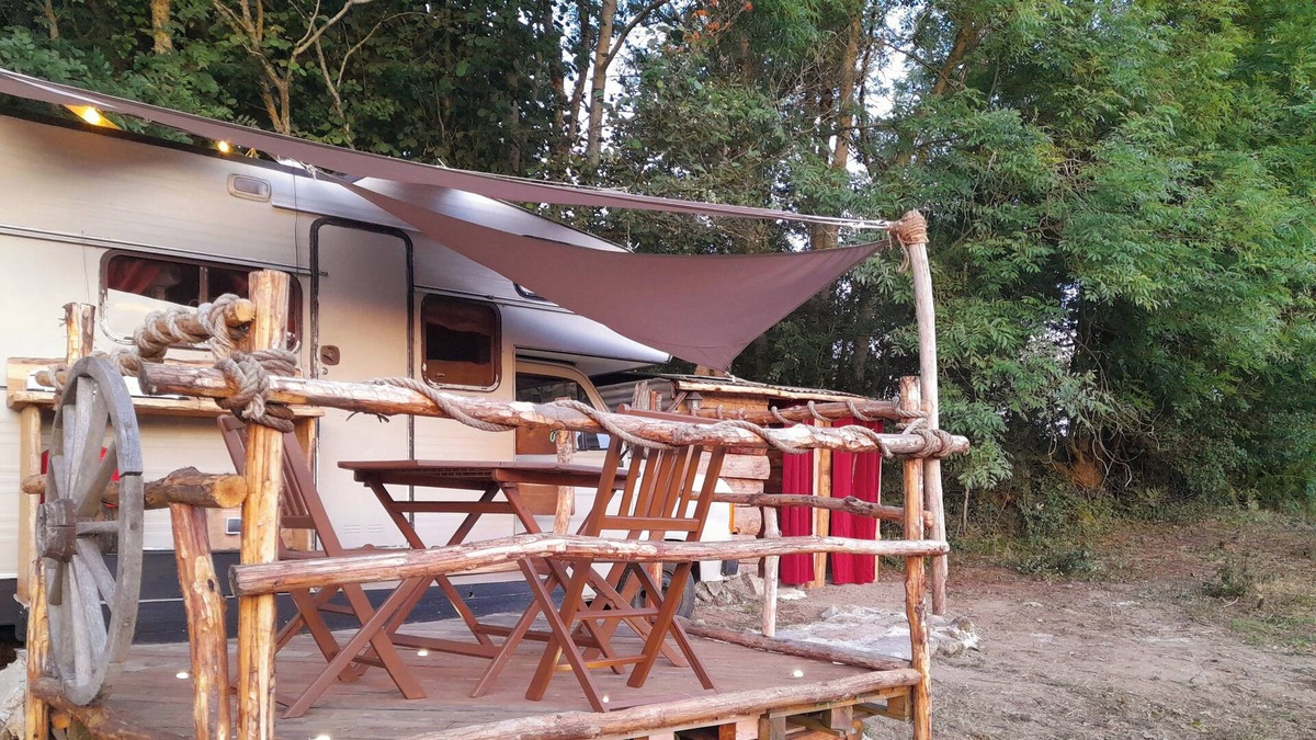 Treignat House | Lost in the Forest