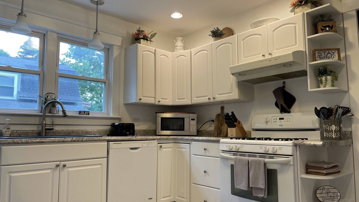 Ellicottville House | Lots of Space! Hot Tub! Great for Large Families!