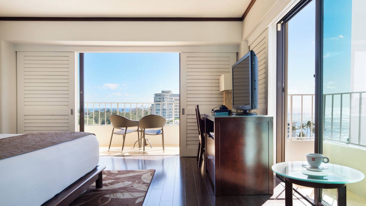 Diamond Head - Kapahulu - St. Louis Hotel | Lotus Honolulu at Diamond Head