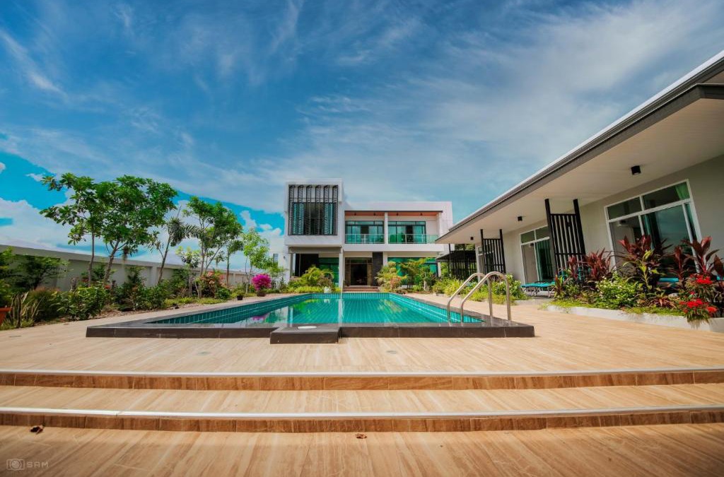 Buriram House | Lotus Lake View