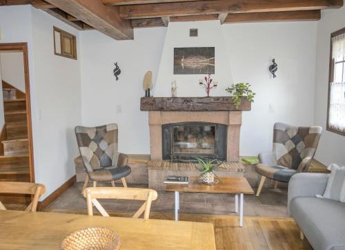 Lassouts House | Lou Barry