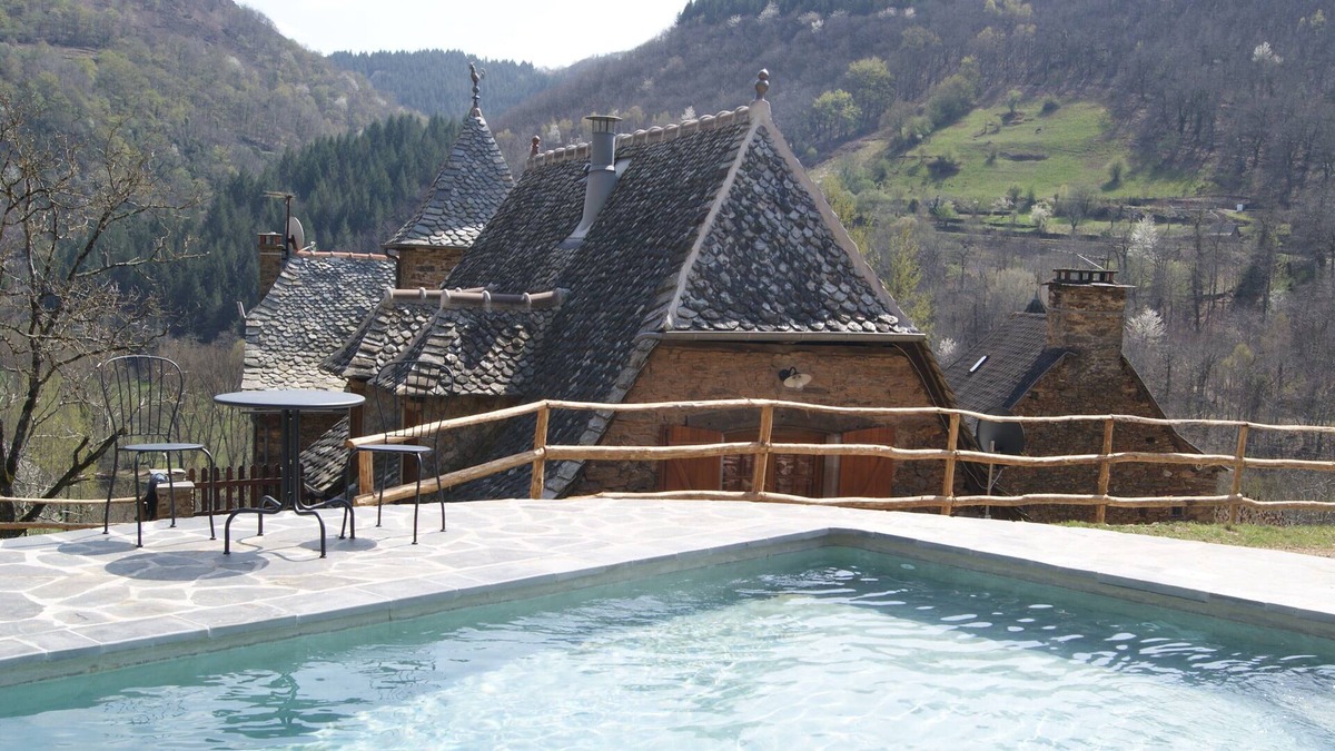 Cassaniouze House | Lou Casal Charming house located in the middle of the Regalie hamlet