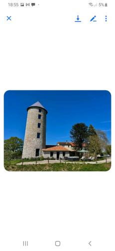 Neuvy-Bouin House | loue ancien moulin a vent avec piscine et jacuzzi