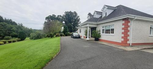 Mohill Bed & Breakfast | Lough Rynn View Accommodation Accommodation - Room only