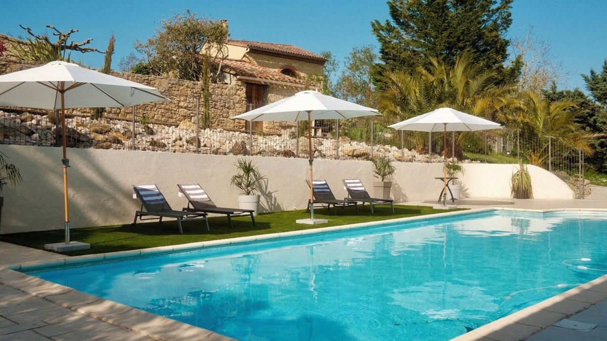 Pech-Luna House | Loustal Beau: a beautifully restored gîte near Mirepoix w/large heated pool