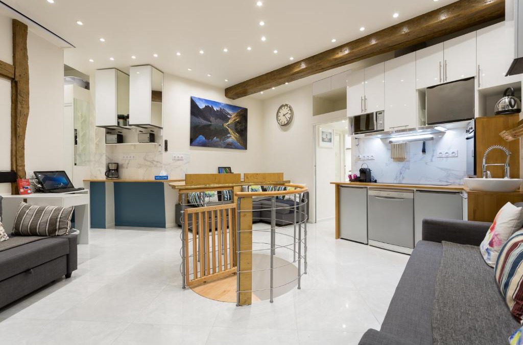 Les Halles Apartment | Louvre Luxury Apartment & SPA