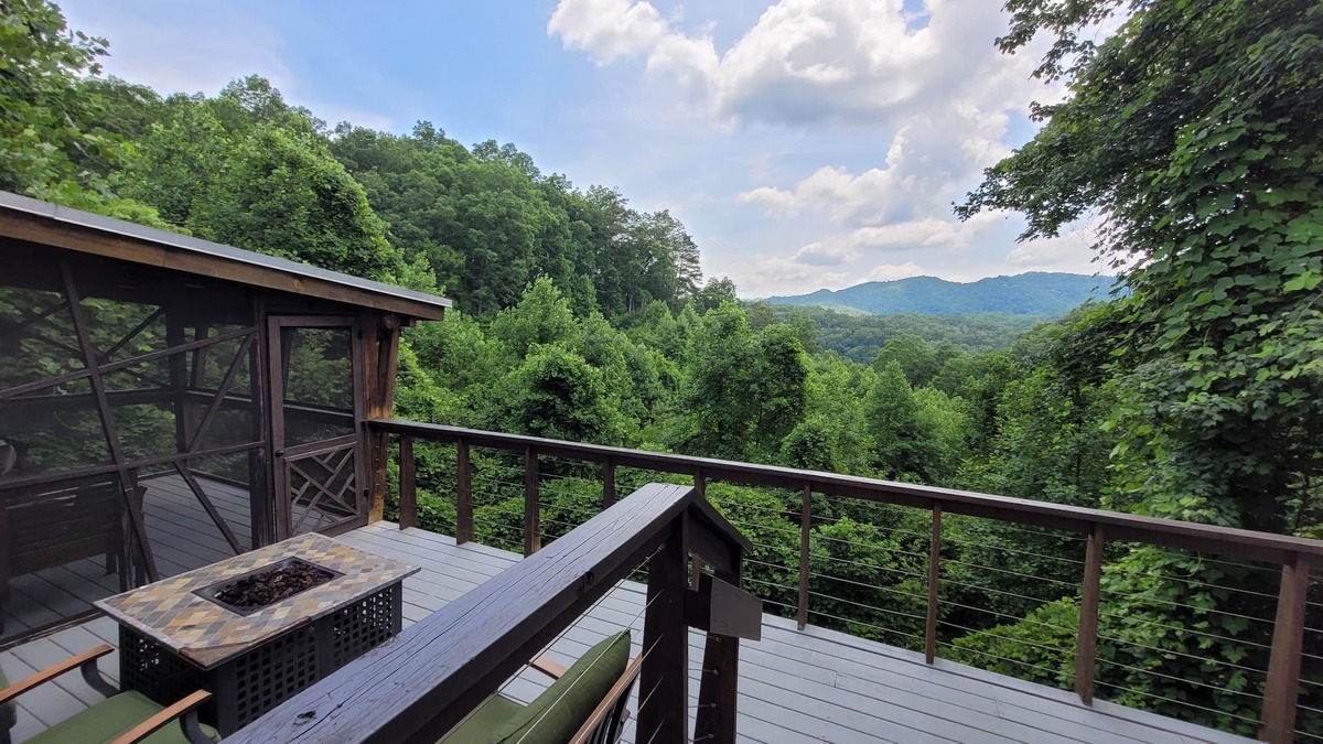 Almond Cabin | Love's Lane - Secluded Couples' Getaway