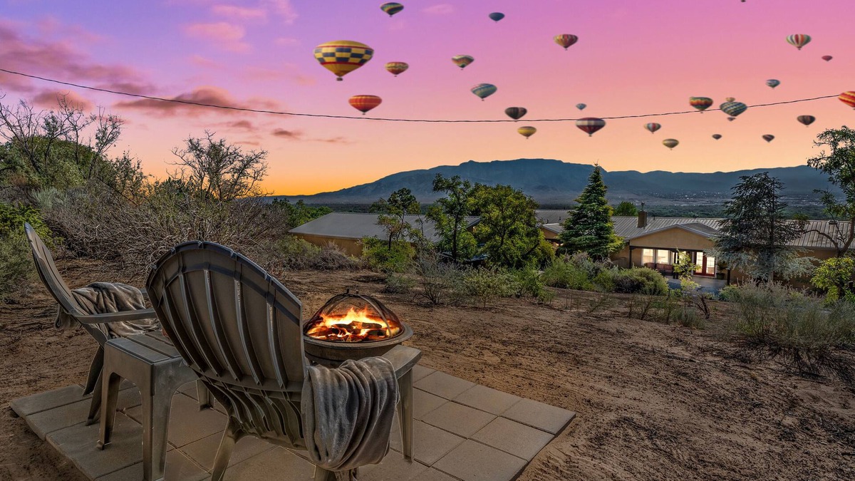 Corrales Apartment | Love Shack Cozy Corrales Country Getaway