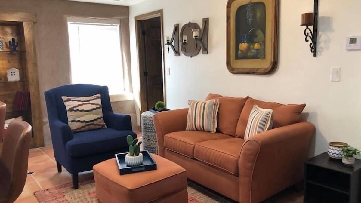 Mesilla House | Lovely 1-Bedroom Adobe Escape