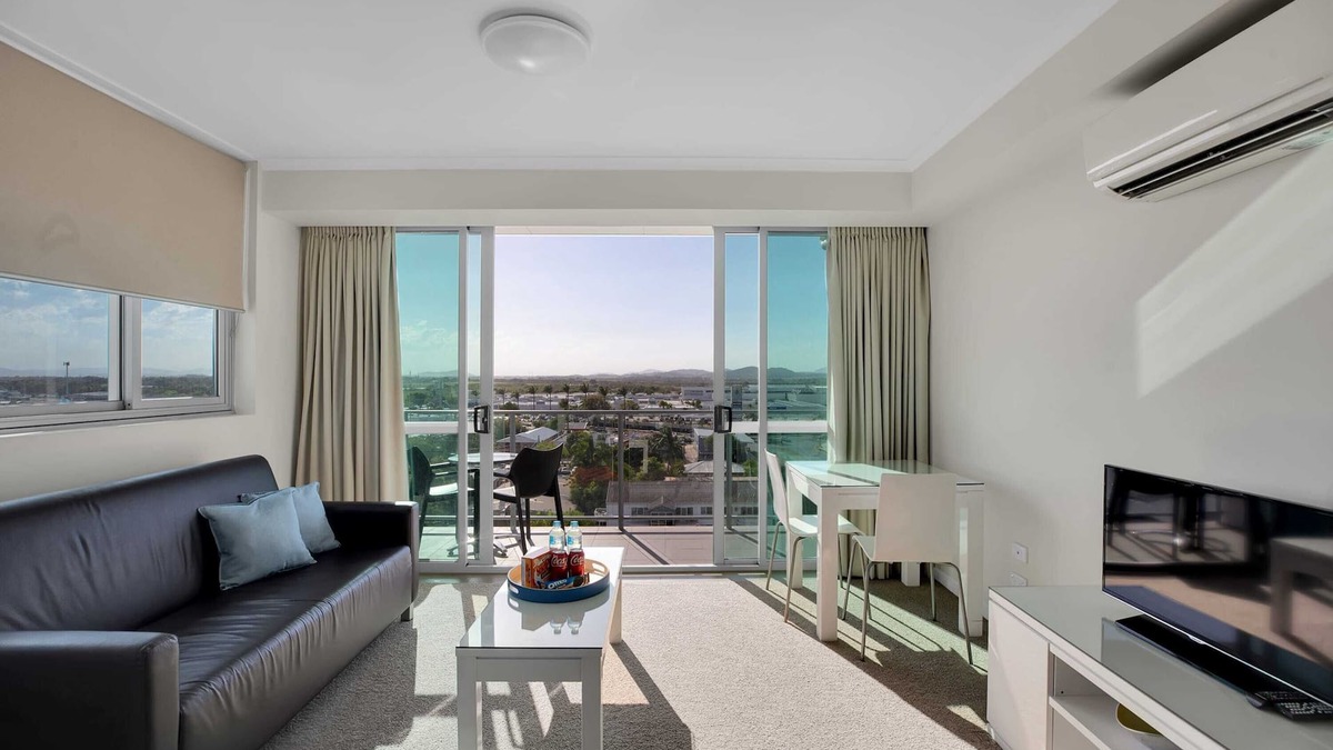 Mackay Apartment | Lovely 1-bedroom in the Heart of Mackay w/Pool